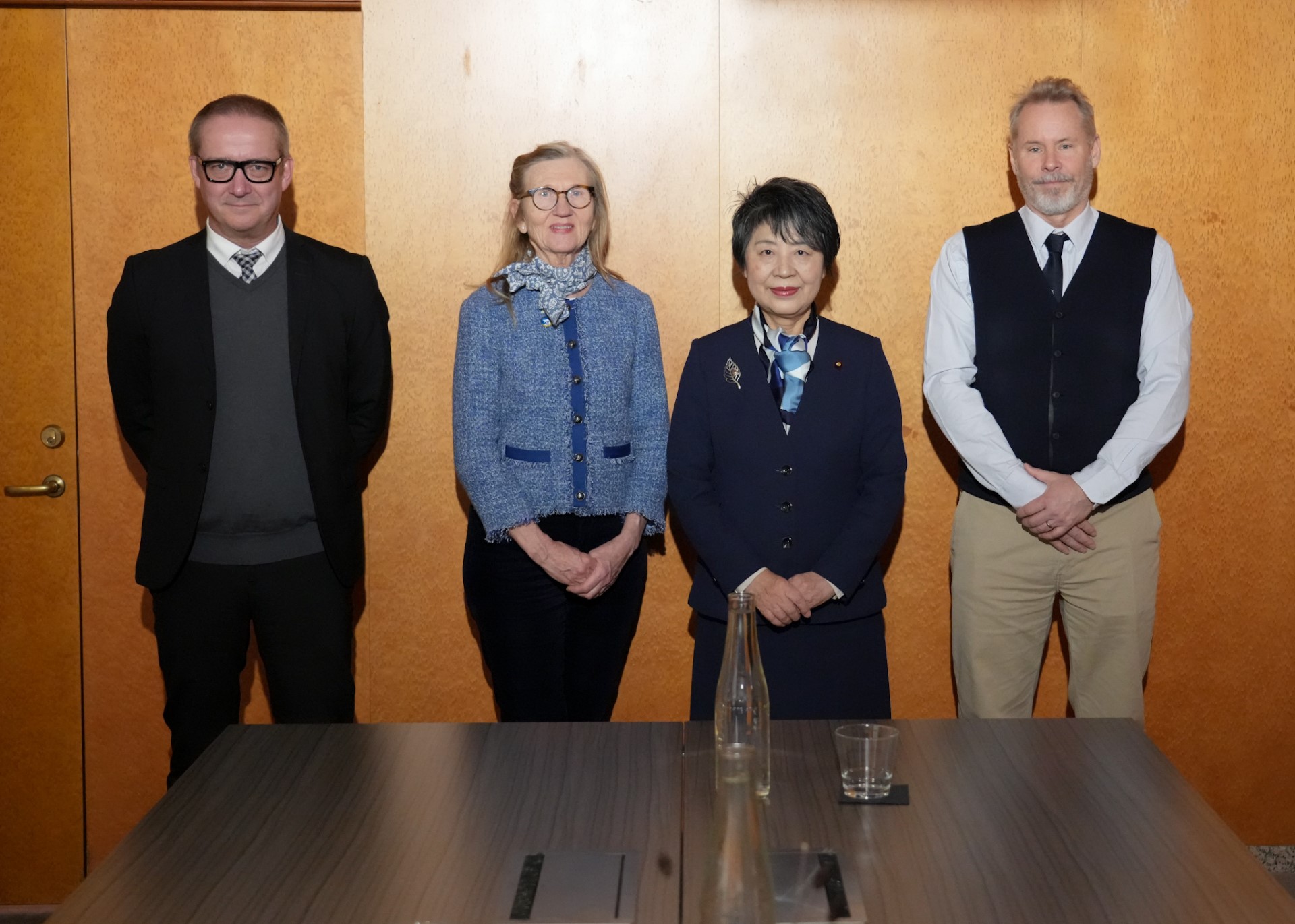 Möte med Japans utrikesminister om samarbete inom polarforskning