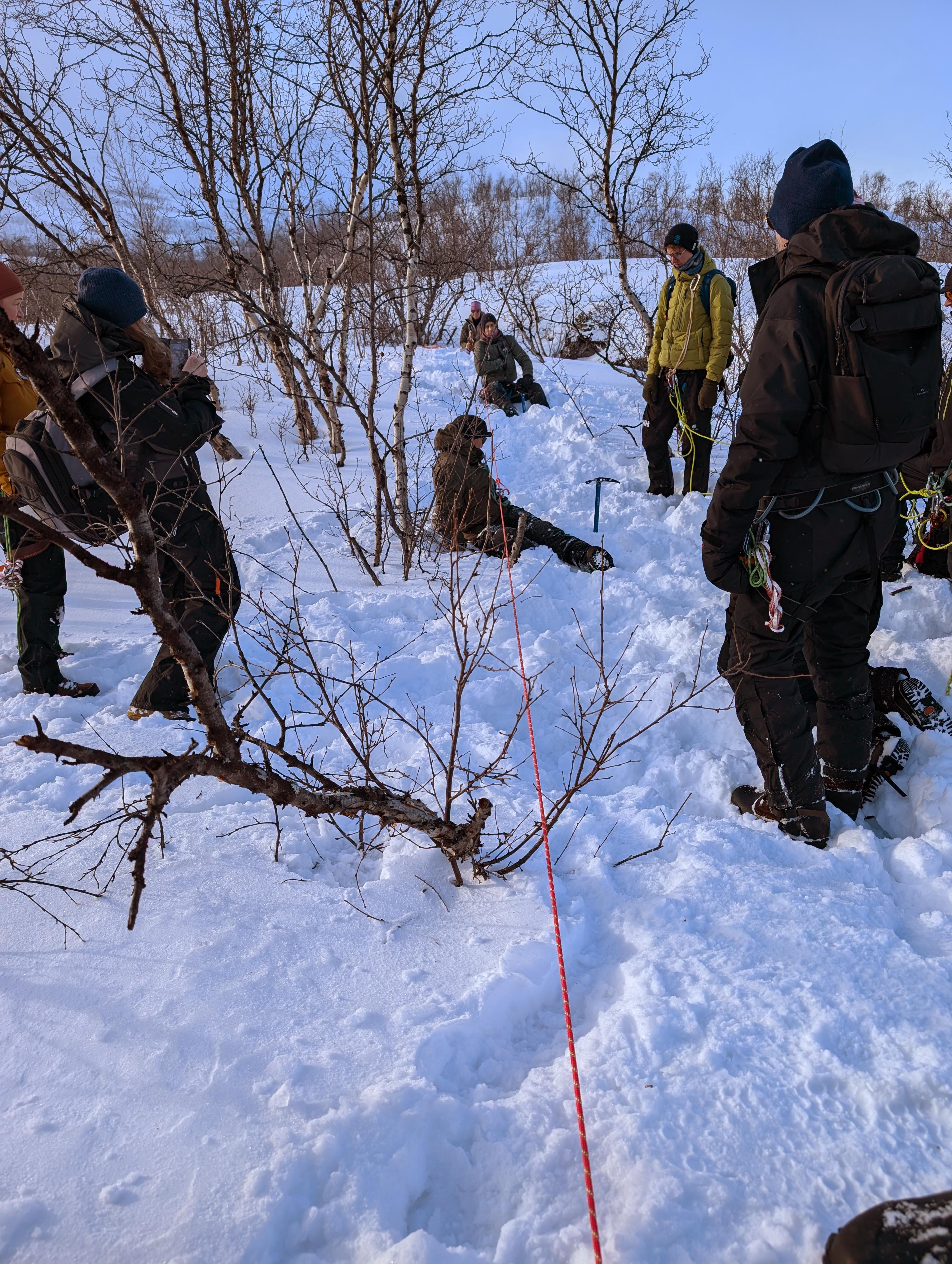 Träning på glaciärsäkerhet med rep