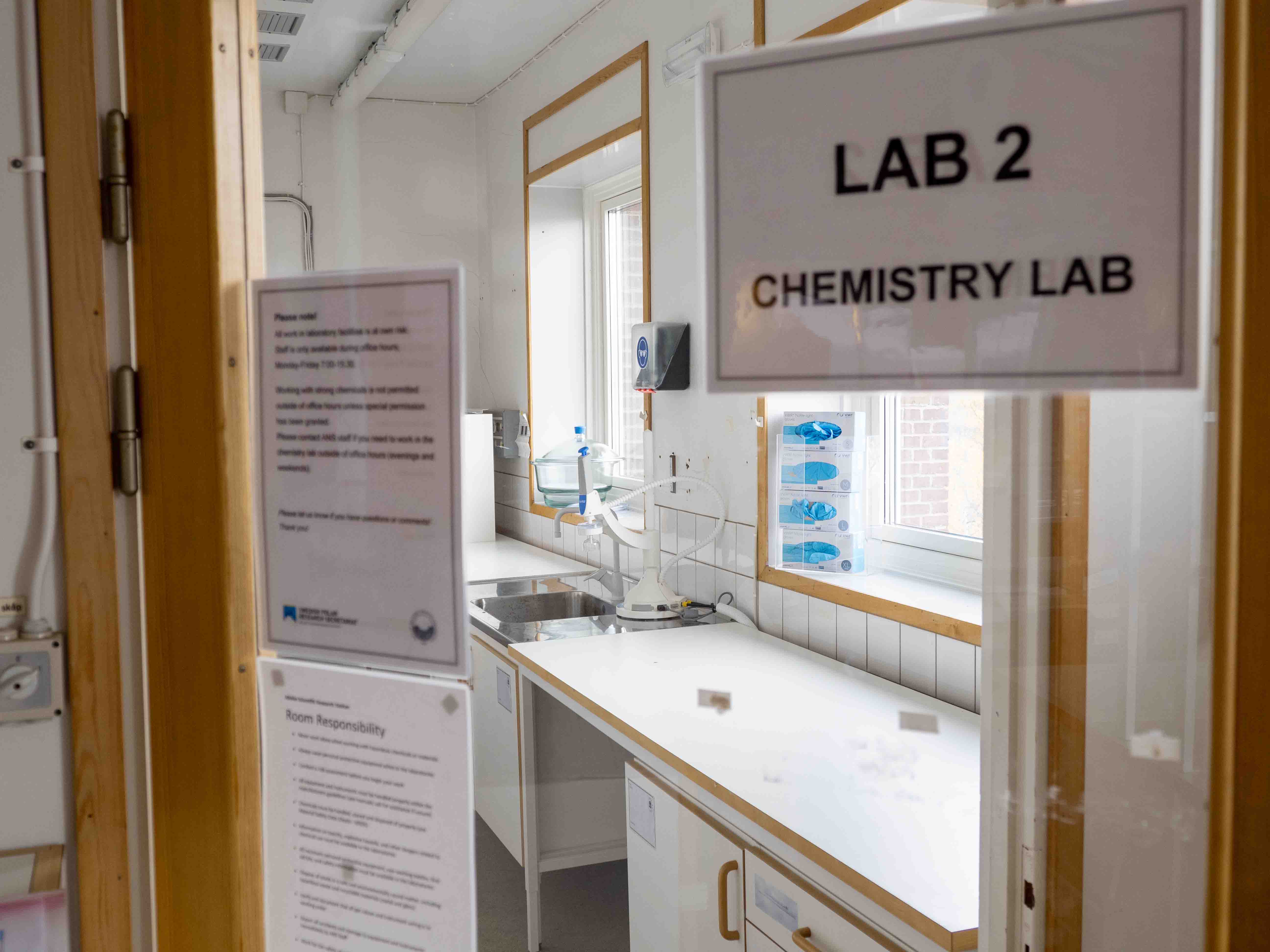 Laboratorium 2 - rent laboratorium med dragskåp