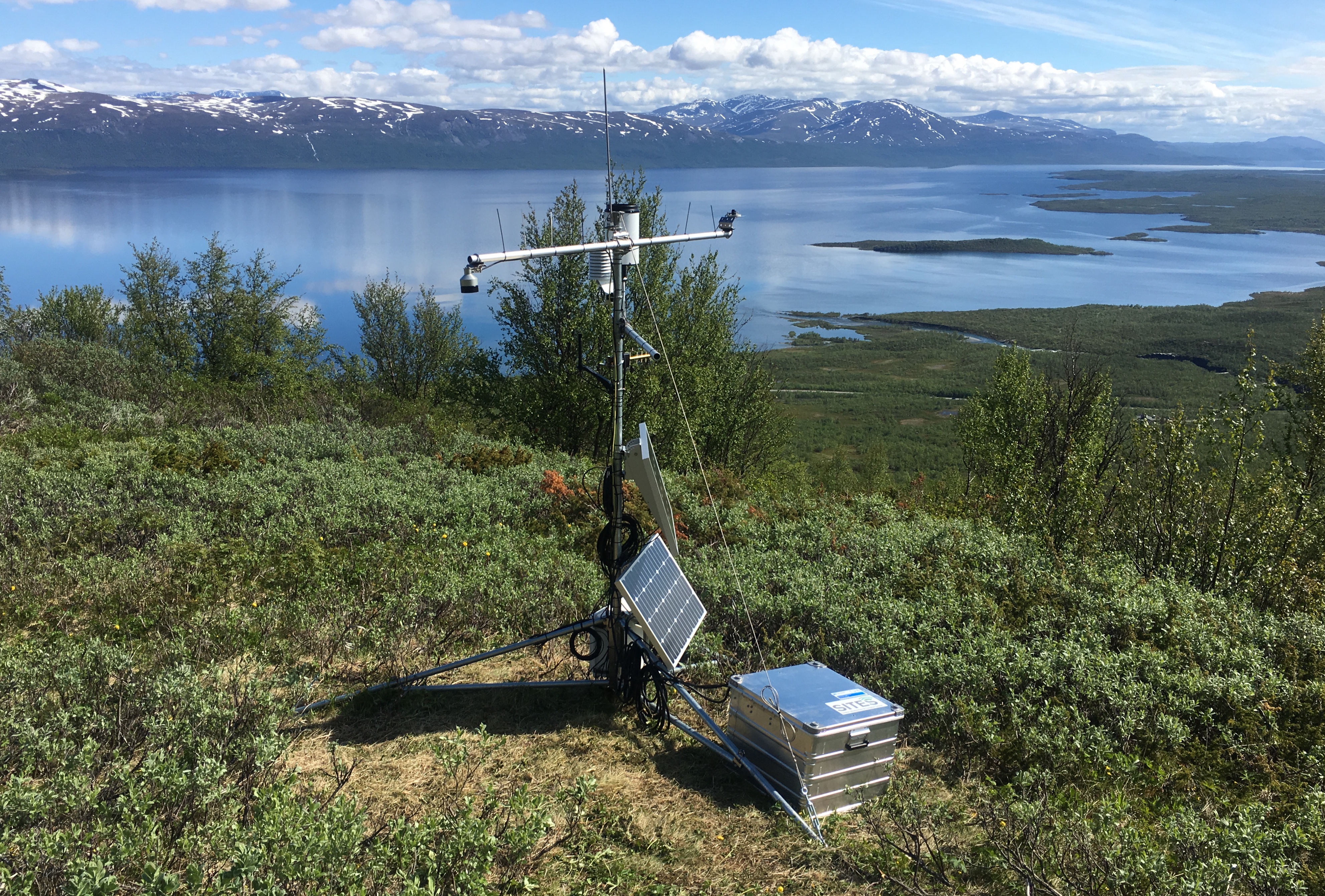 Mätstation på fjället Nuolja.