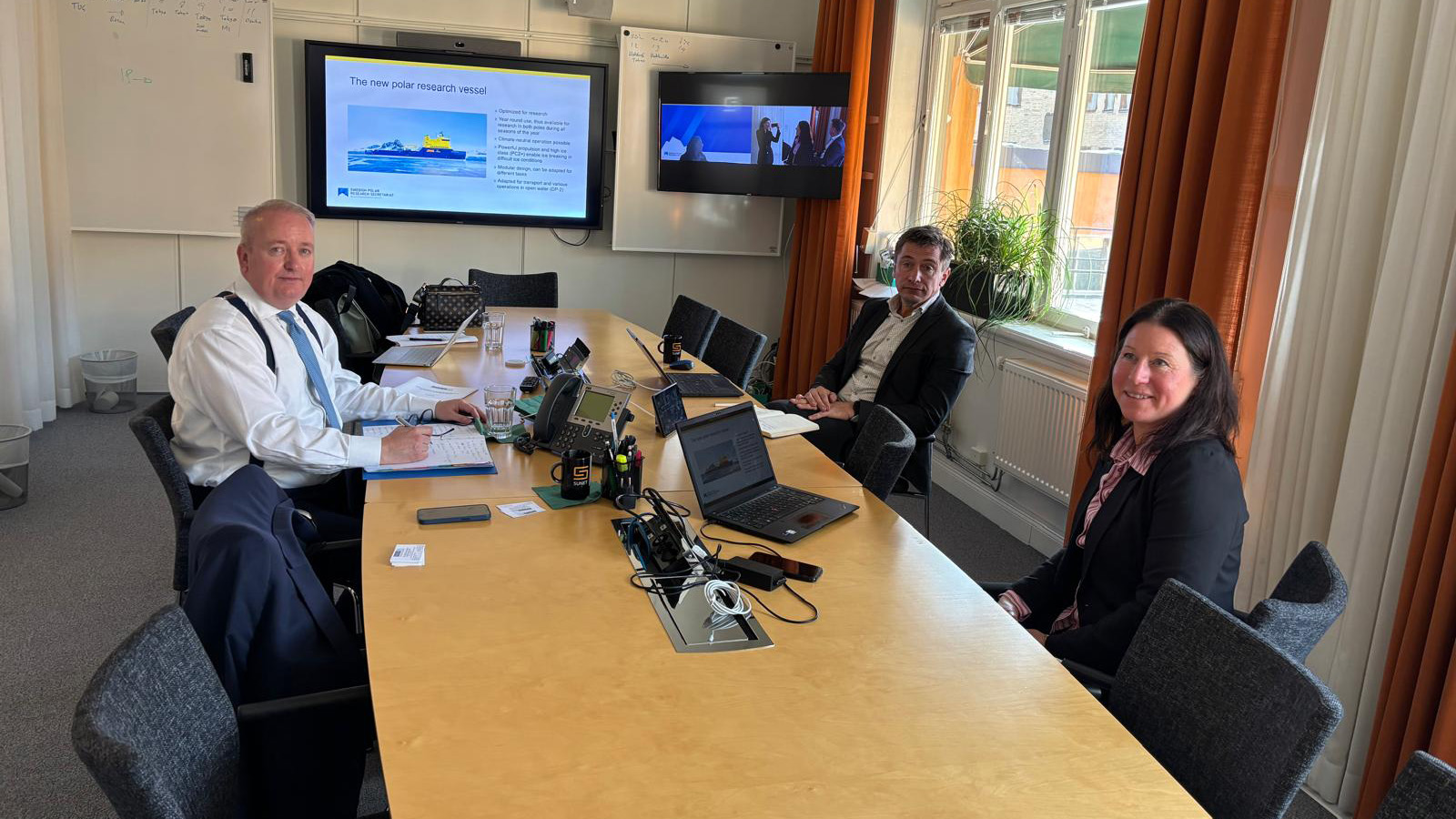 OSSE:s särskilda representant för Arktis på besök i Sverige